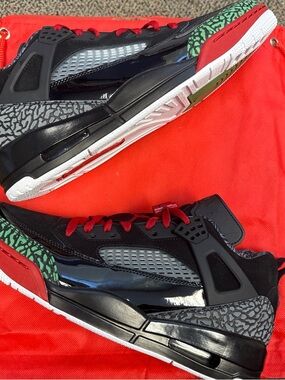 Jordan Spizike Low Men's Black, Red & Green Retro Sneakers